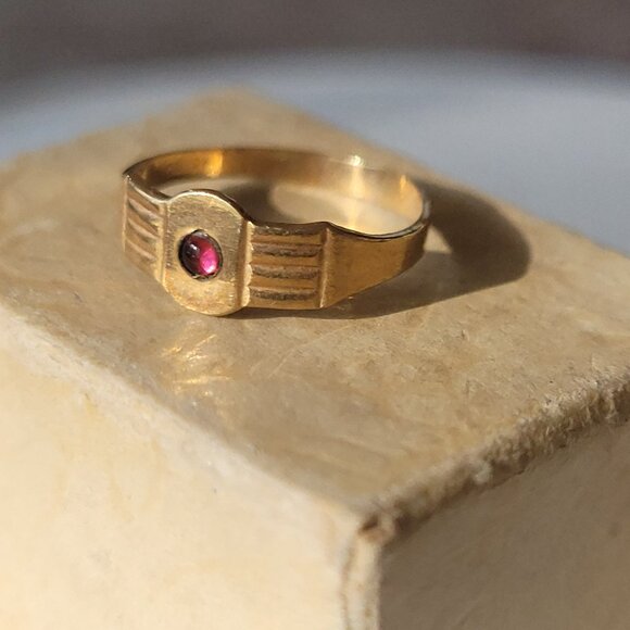 Ostby Barton Jewelry - Antique Yellow Gold Ring Tiny Size 10k Ostby Barton Red Stone Baby Size
